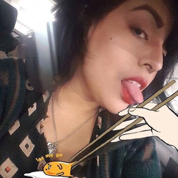 Meet your Posher, Antoinette - Picture 1 of 1